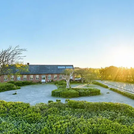 Lakehouse Vila Vester Vandet